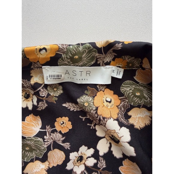 ASTR The Label Women's Black Yellow Floral Asymmetrical Collared Wrap Top Size M - Picture 11 of 13